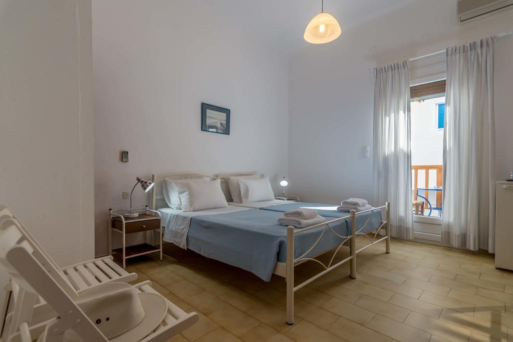Hotel Delfini Adamantas  Exteriör bild